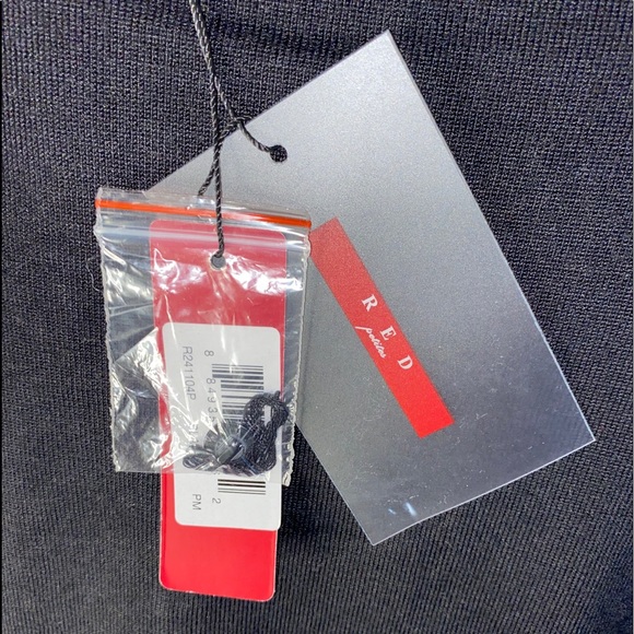 RED PETITES 3/4 SLEEVE SWEATER SIZE PM - Picture 4 of 5